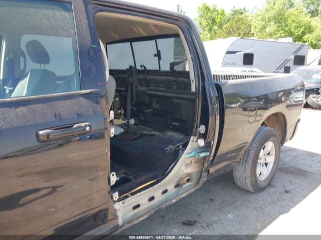 2019 RAM 1500 CLASSIC SLT 4X2 6'4 BOX 6