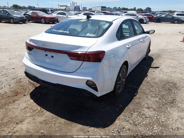 2024 KIA FORTE LXS 4
