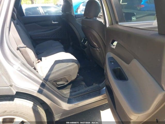 2020 HYUNDAI SANTA FE SE 8