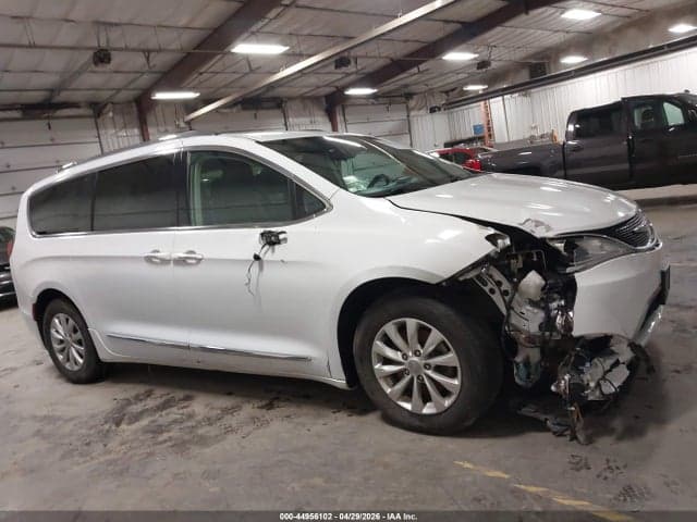 2018 CHRYSLER PACIFICA TOURING L 13