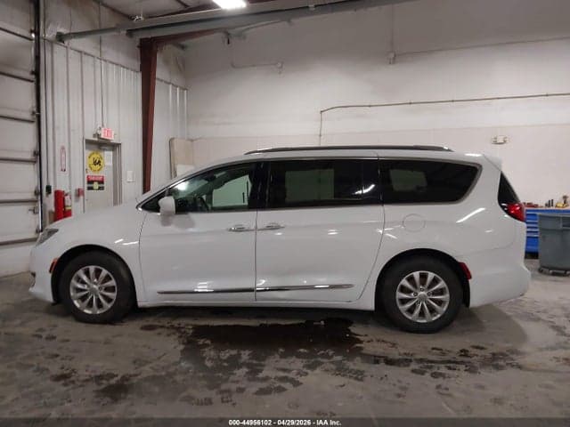 2018 CHRYSLER PACIFICA TOURING L 14