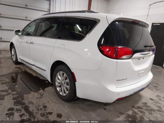 2018 CHRYSLER PACIFICA TOURING L 3