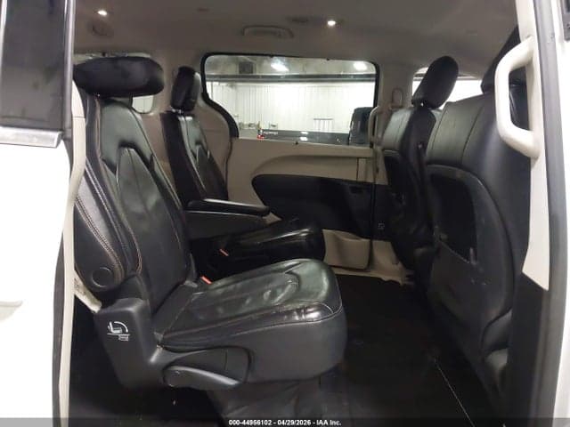 2018 CHRYSLER PACIFICA TOURING L 8