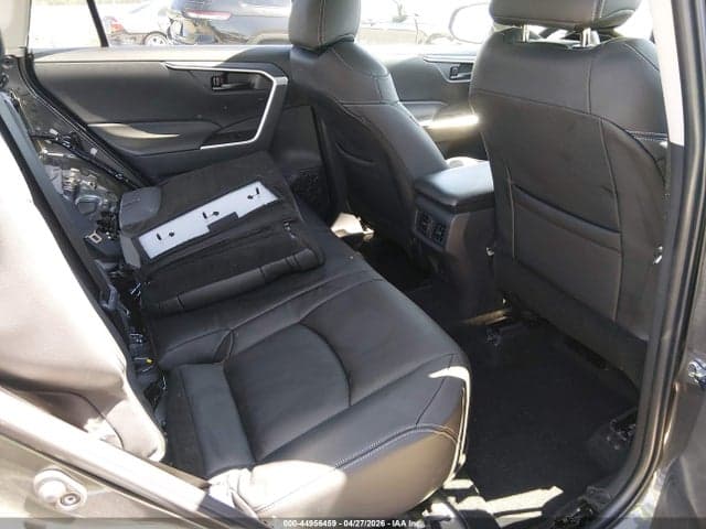 2025 TOYOTA RAV4 LE 9