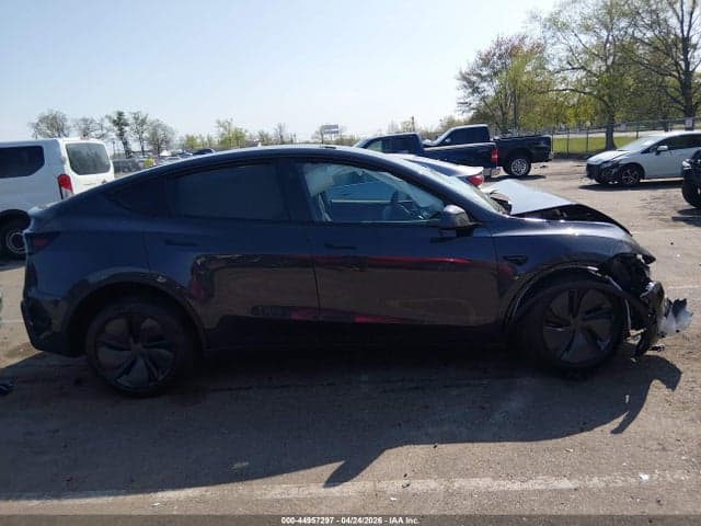 2026 TESLA MODEL Y 12