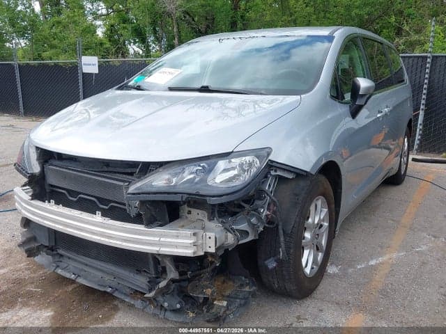 2022 CHRYSLER VOYAGER LX 2