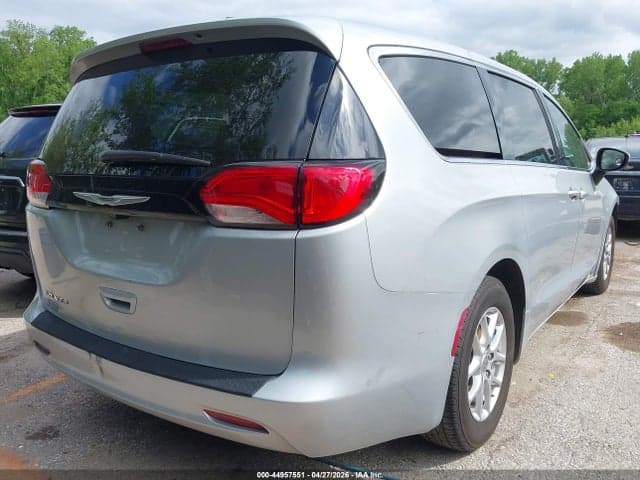 2022 CHRYSLER VOYAGER LX 4
