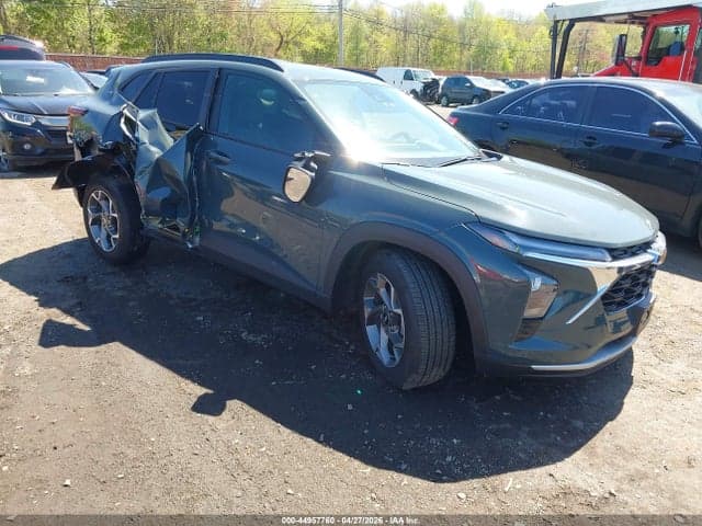 2025 CHEVROLET TRAX FWD LT
