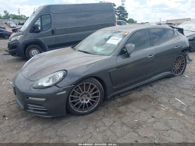 2015 PORSCHE PANAMERA 4 2