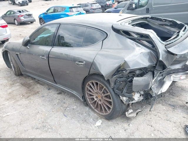 2015 PORSCHE PANAMERA 4 3