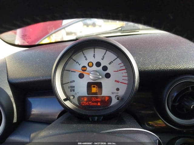 2011 MINI COOPER 7