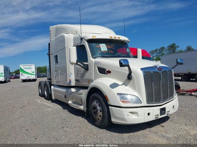 2017 PETERBILT 579 - 1