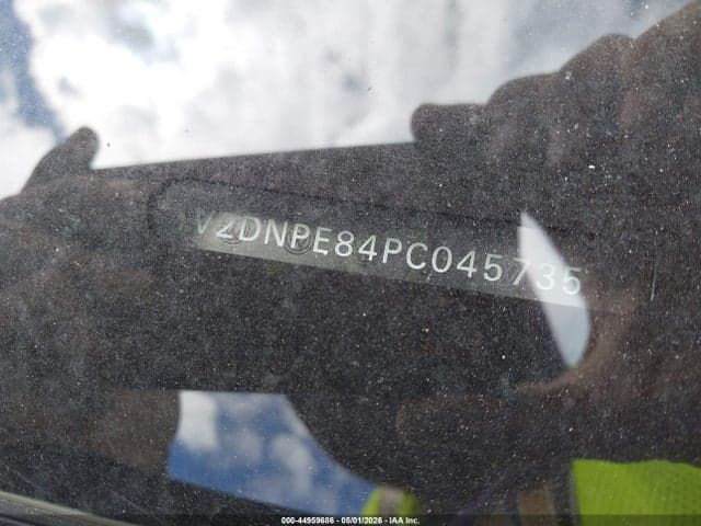 2023 VOLKSWAGEN ID.4 AWD PRO 9