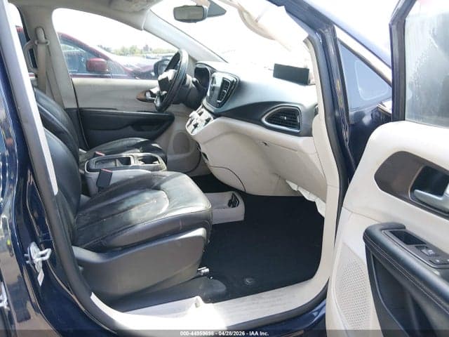 2017 CHRYSLER PACIFICA TOURING-L 5