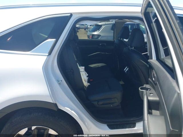2025 KIA SORENTO S 8