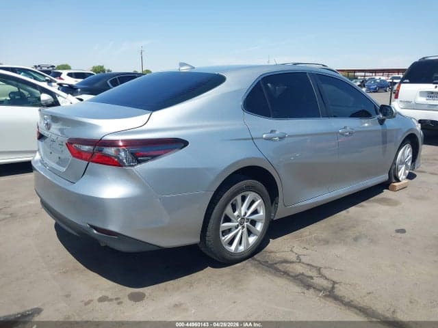 2022 TOYOTA CAMRY LE 4