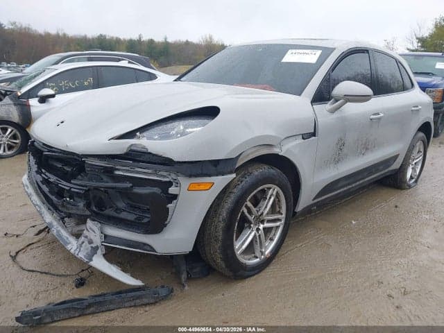 2022 PORSCHE MACAN 2