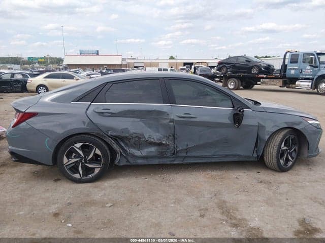 2022 HYUNDAI ELANTRA SEL 13