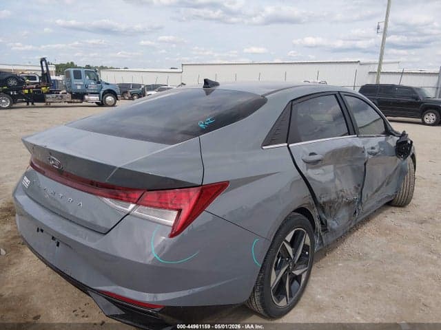 2022 HYUNDAI ELANTRA SEL 4