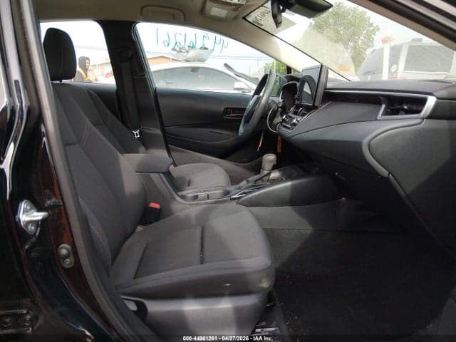 2024 TOYOTA COROLLA LE 5