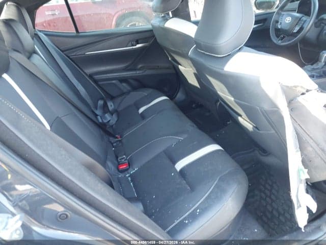 2025 TOYOTA CAMRY SE 8