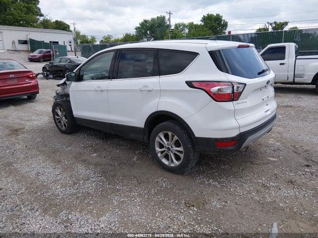 2017 FORD ESCAPE SE 3