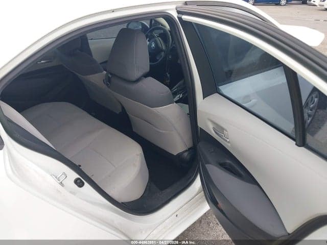 2021 TOYOTA COROLLA LE 8
