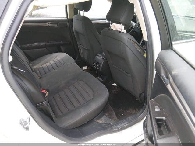 2017 FORD FUSION SE 8