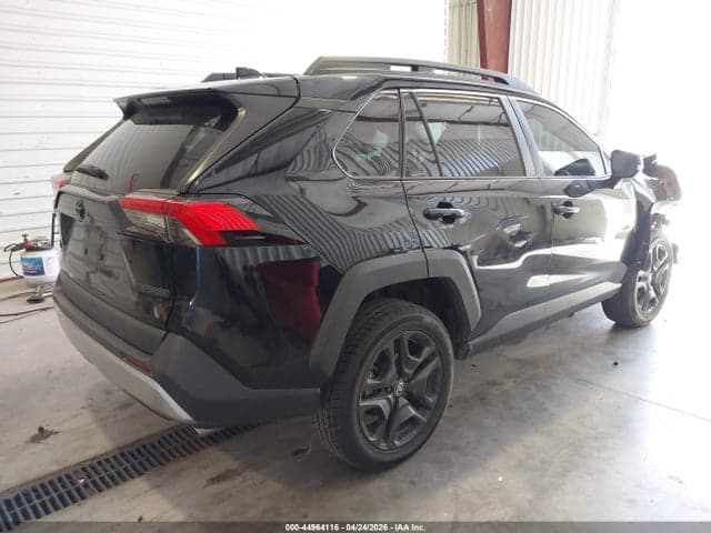 2023 TOYOTA RAV4 ADVENTURE 4