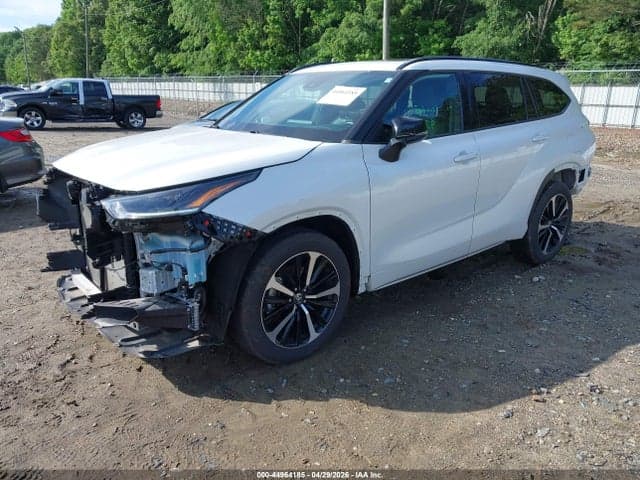 2022 TOYOTA HIGHLANDER XSE 2