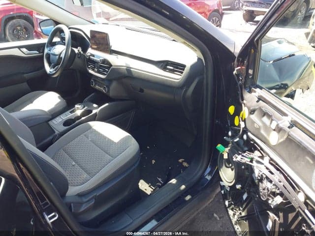 2020 FORD ESCAPE SE 5