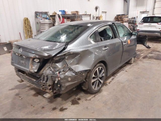 2017 NISSAN ALTIMA 2.5 SR 4