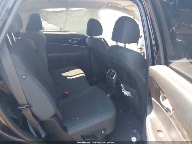 2020 KIA SORENTO 2.4L LX 8