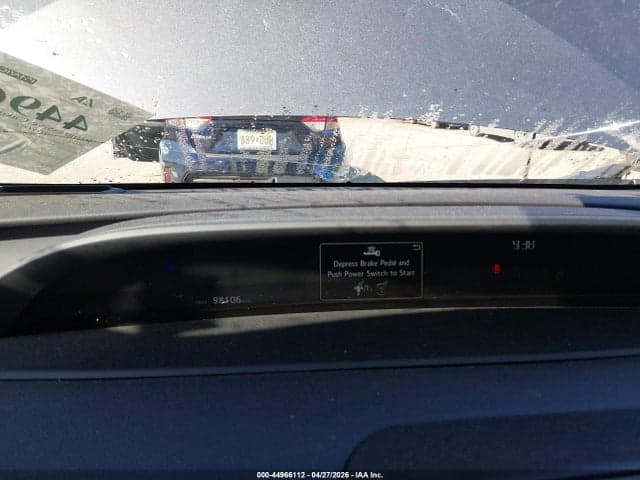 2022 TOYOTA PRIUS XLE AWD-E 7