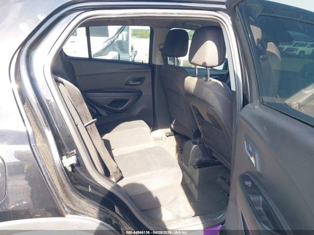2019 CHEVROLET TRAX LS 8