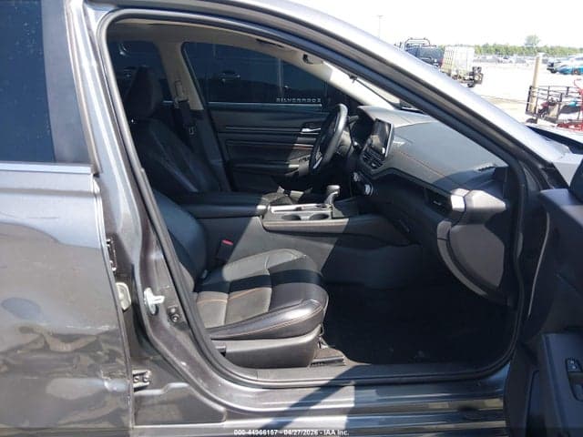 2021 NISSAN ALTIMA SR FWD 5