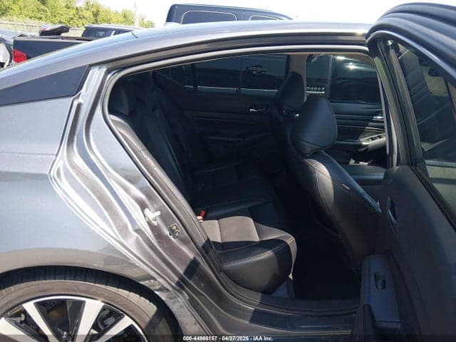 2021 NISSAN ALTIMA SR FWD 8
