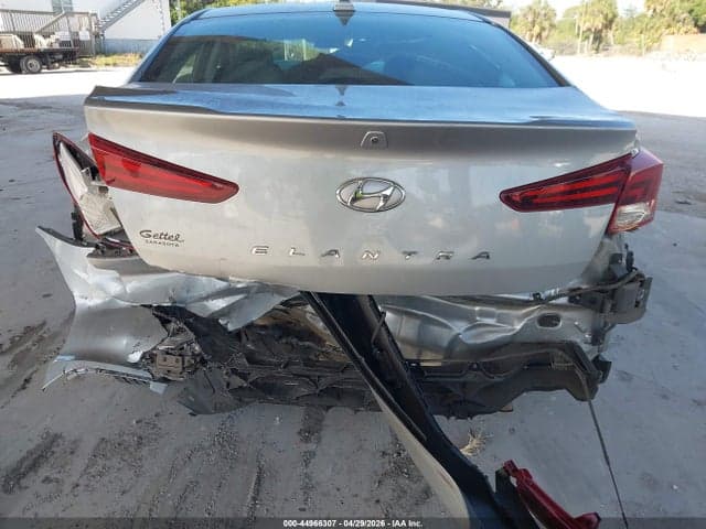 2020 HYUNDAI ELANTRA SEL 20