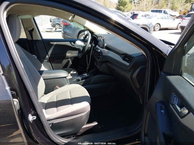 2020 FORD ESCAPE SE 5