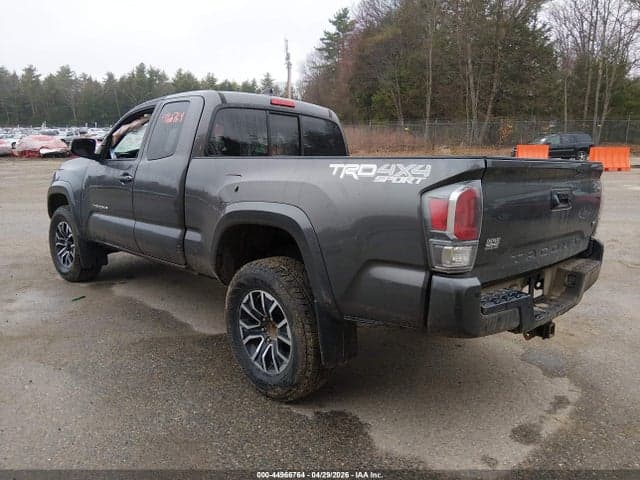 2021 TOYOTA TACOMA TRD SPORT 3