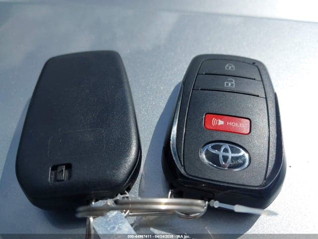 2025 TOYOTA 4RUNNER SR5 11