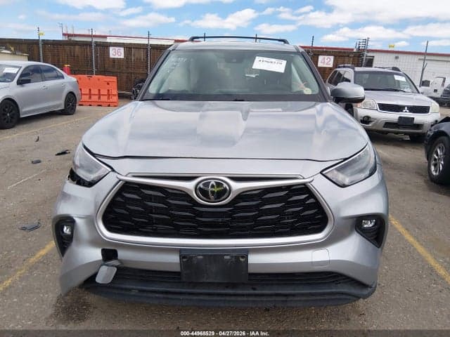 2022 TOYOTA HIGHLANDER LE 13