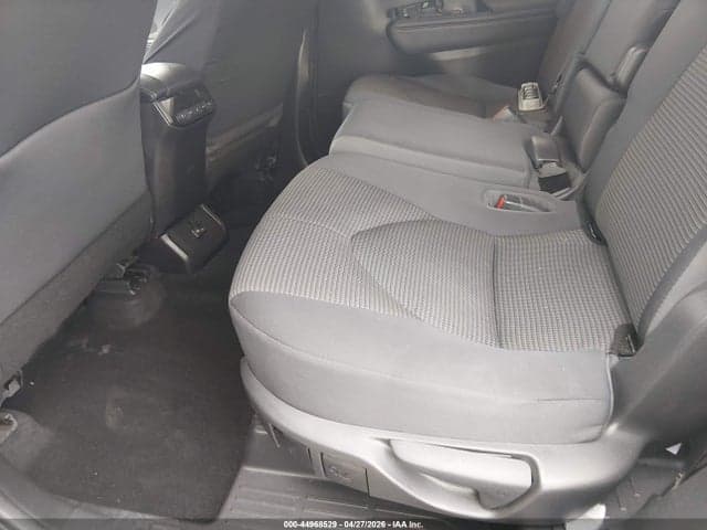 2022 TOYOTA HIGHLANDER LE 8