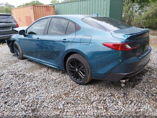 2026 TOYOTA CAMRY SE 3