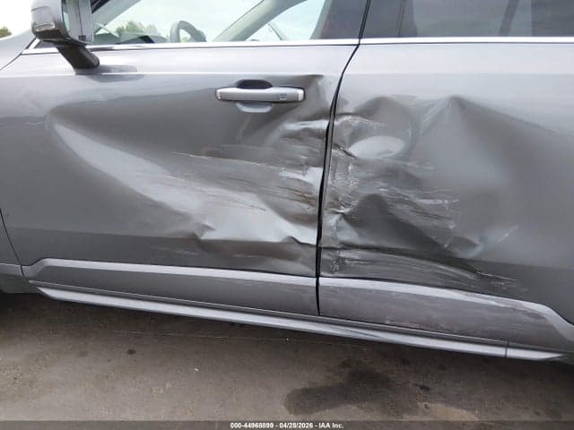 2018 VOLVO XC90 T5 MOMENTUM 6