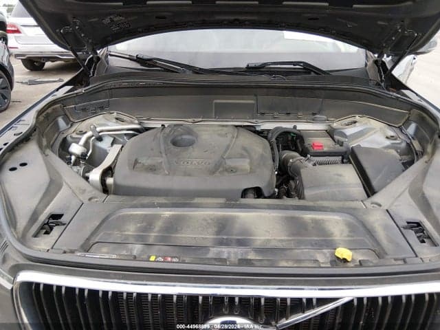2018 VOLVO XC90 T5 MOMENTUM 10