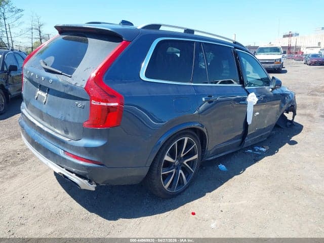 2018 VOLVO XC90 T6 MOMENTUM 5