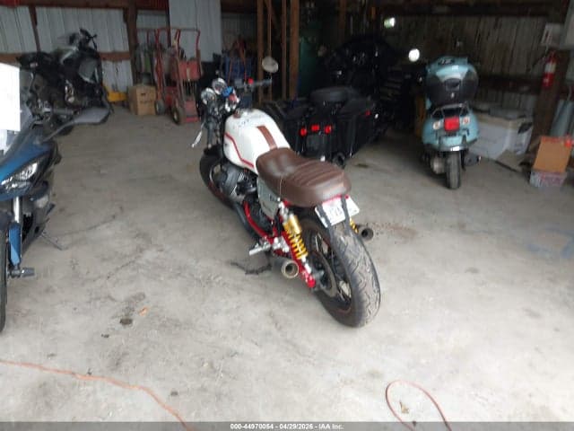 2020 MOTO GUZZI V7 III 3