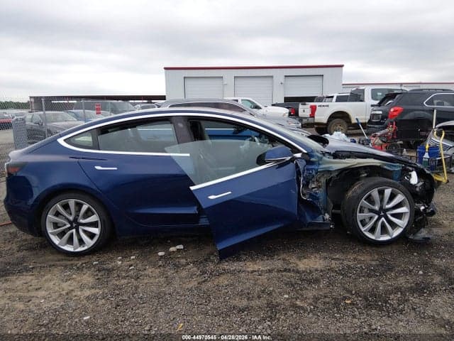 2018 TESLA MODEL 3 LONG RANGE/PERFORMANCE 12