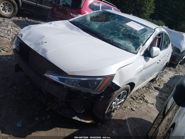 2019 HYUNDAI ELANTRA SE 2